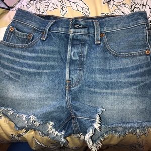 NWT Levi’s 501 Jean Shorts